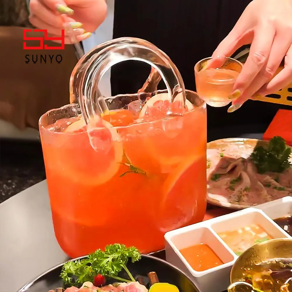 SUNYO Glass Purse Drinking Handbag Decanter Cocktail Glass Portable Glass Bag Elegant Bar Mixing Beaker for Party