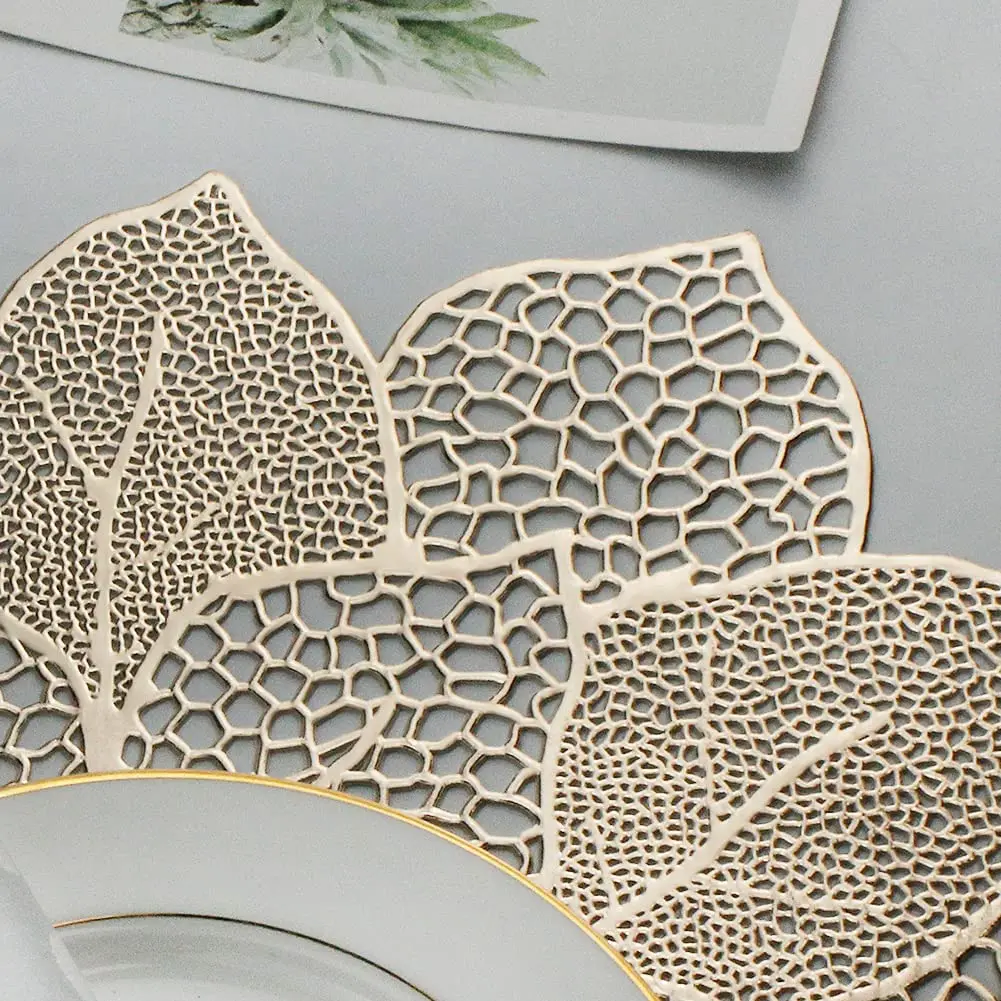 2022 CR Gold/Silver/Red Round Table Mats Pressed PVC Metal Placemats Hollow Christmas Flower Placemats for Table Decoration
