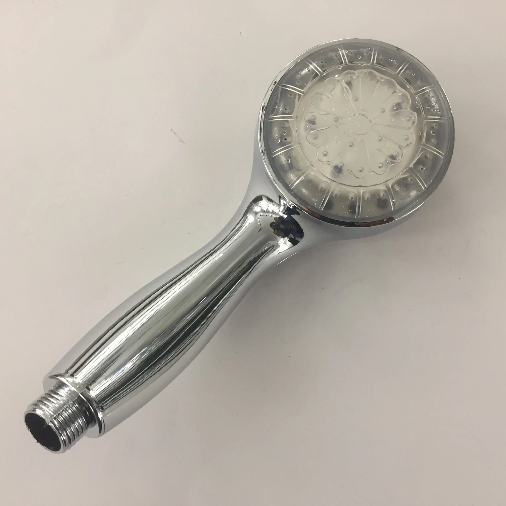 Hot sell Bathroom Shower heads LED 7 Colors change light up Shower head