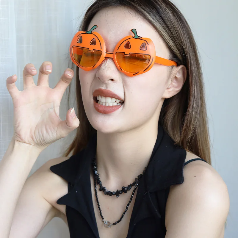 Halloween Party Favor Plastic Bat Sunglasses Halloween Gifts for Kids and Adult