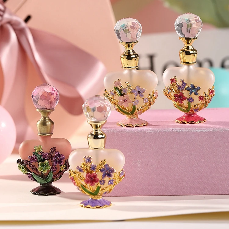 Hot Sale Customized Heart Shape Perfume Bottle Arabic Oil Glass Perfume Bottles Wholesale