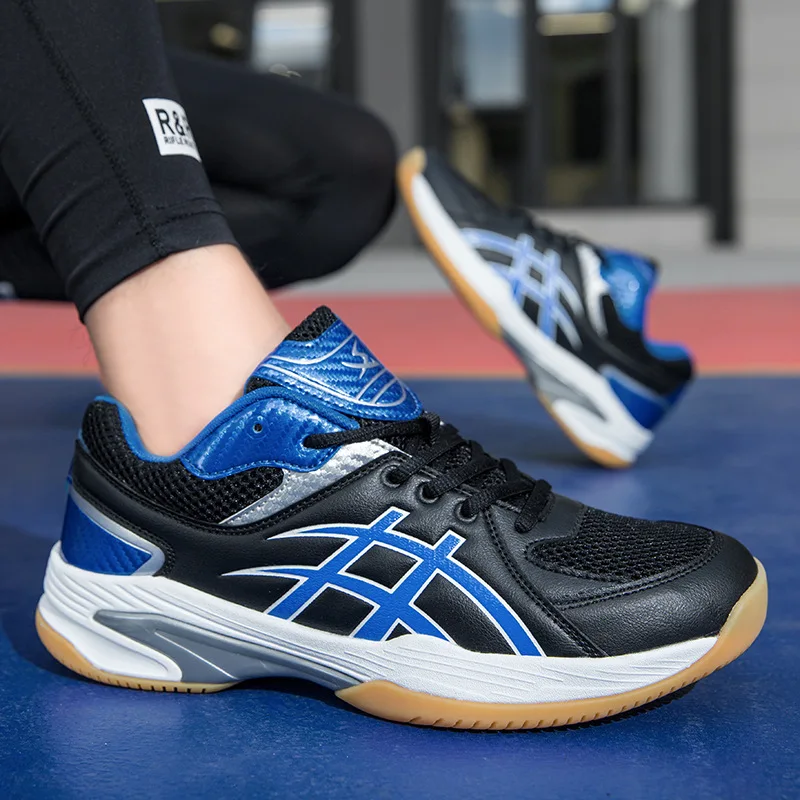 Comfortable And Non Slip Baseball Sneakers Park Walking Shoes Badminton Volleyball Table Tennis