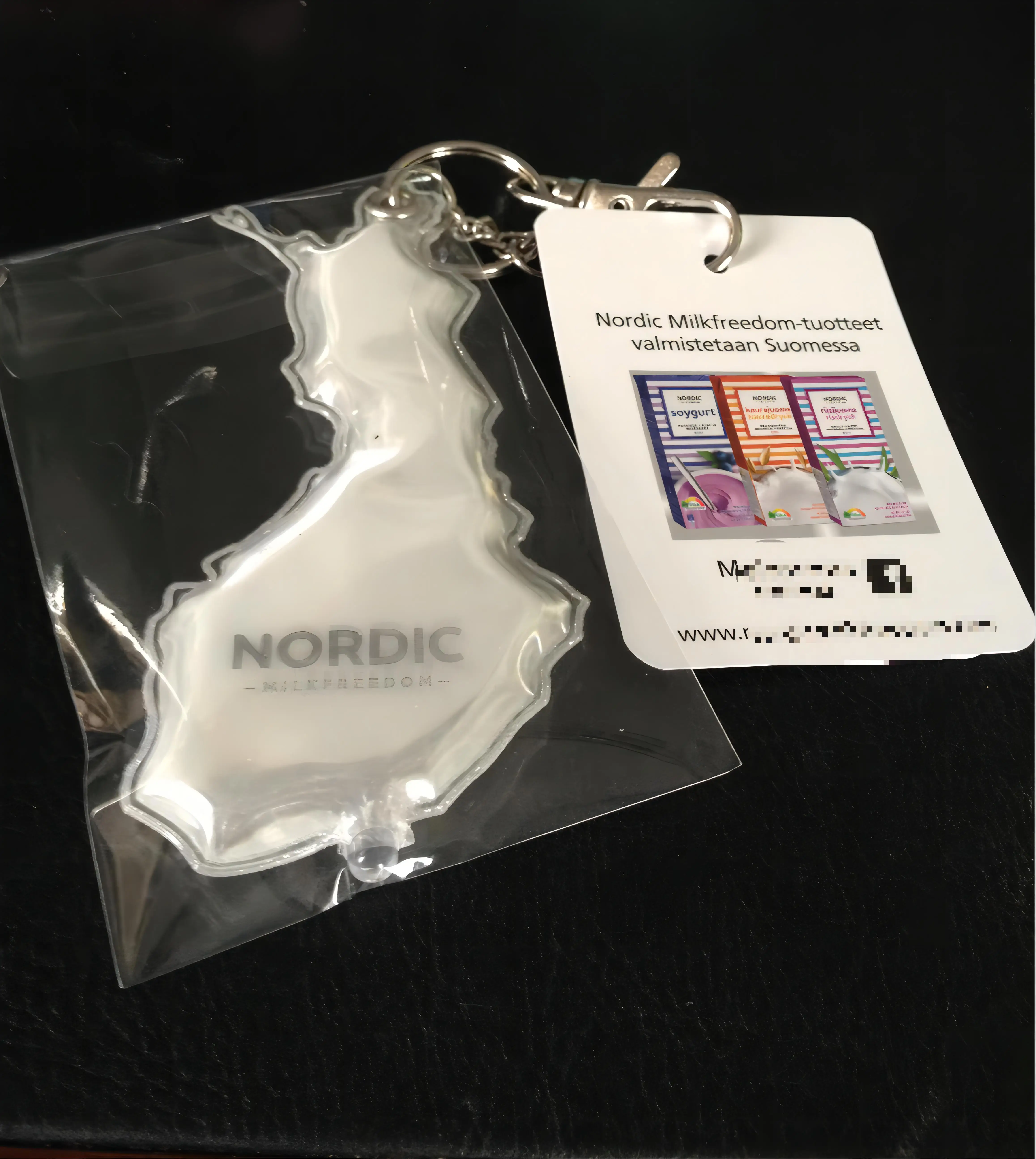 Factory Customized Shape Plastic Reflector Pendant Key Holder Diamond Shaped Reflective Keyring With Full Color Print