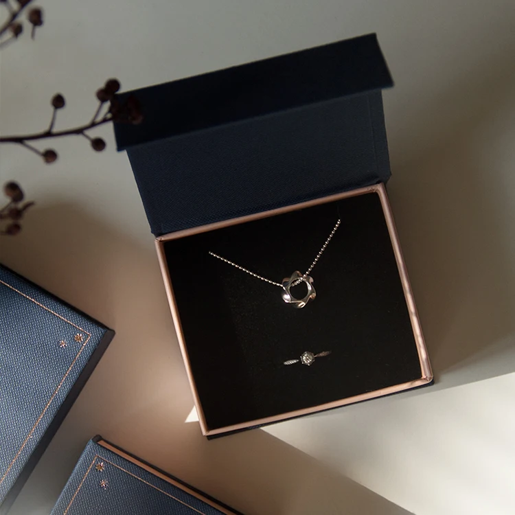 Portable Bracelet Earring Rings Jewelry Gift Packaging Box Dark Blue Foldable Magnetic Jewelry Box