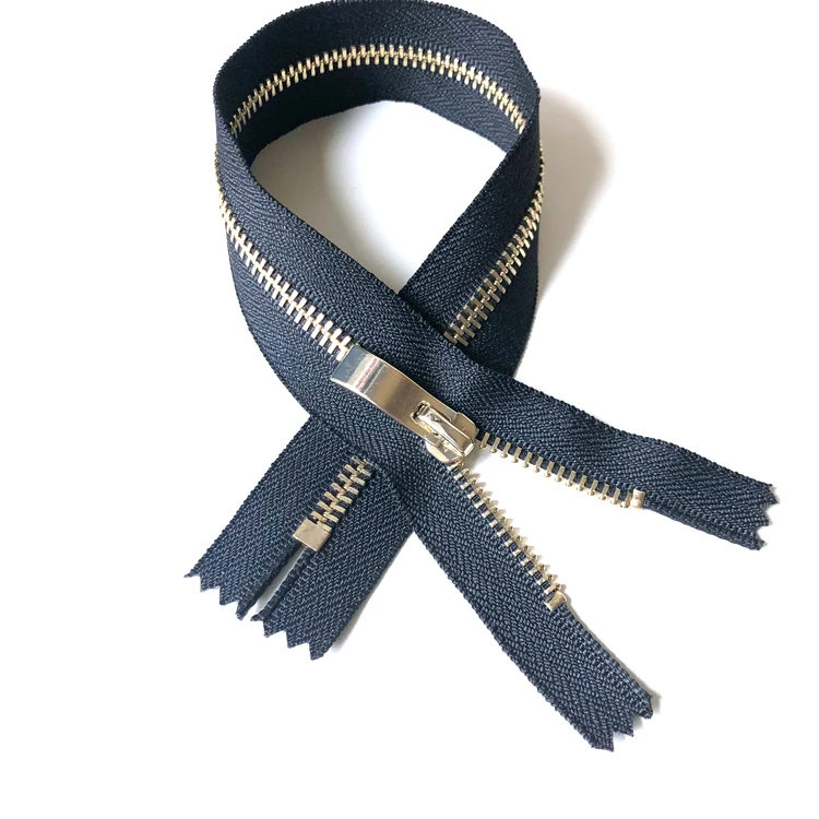 Металлическая молния с золотистыми зубцами Junye 5 # на заказ с блестящим золотистым съемником для одежды