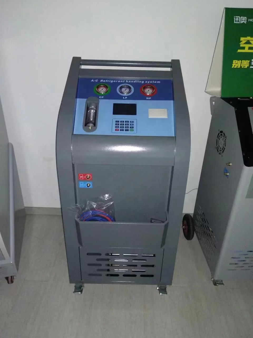 Fully - Auto Car A/C Refrigerant Recovery Machine with cleaning & flushing