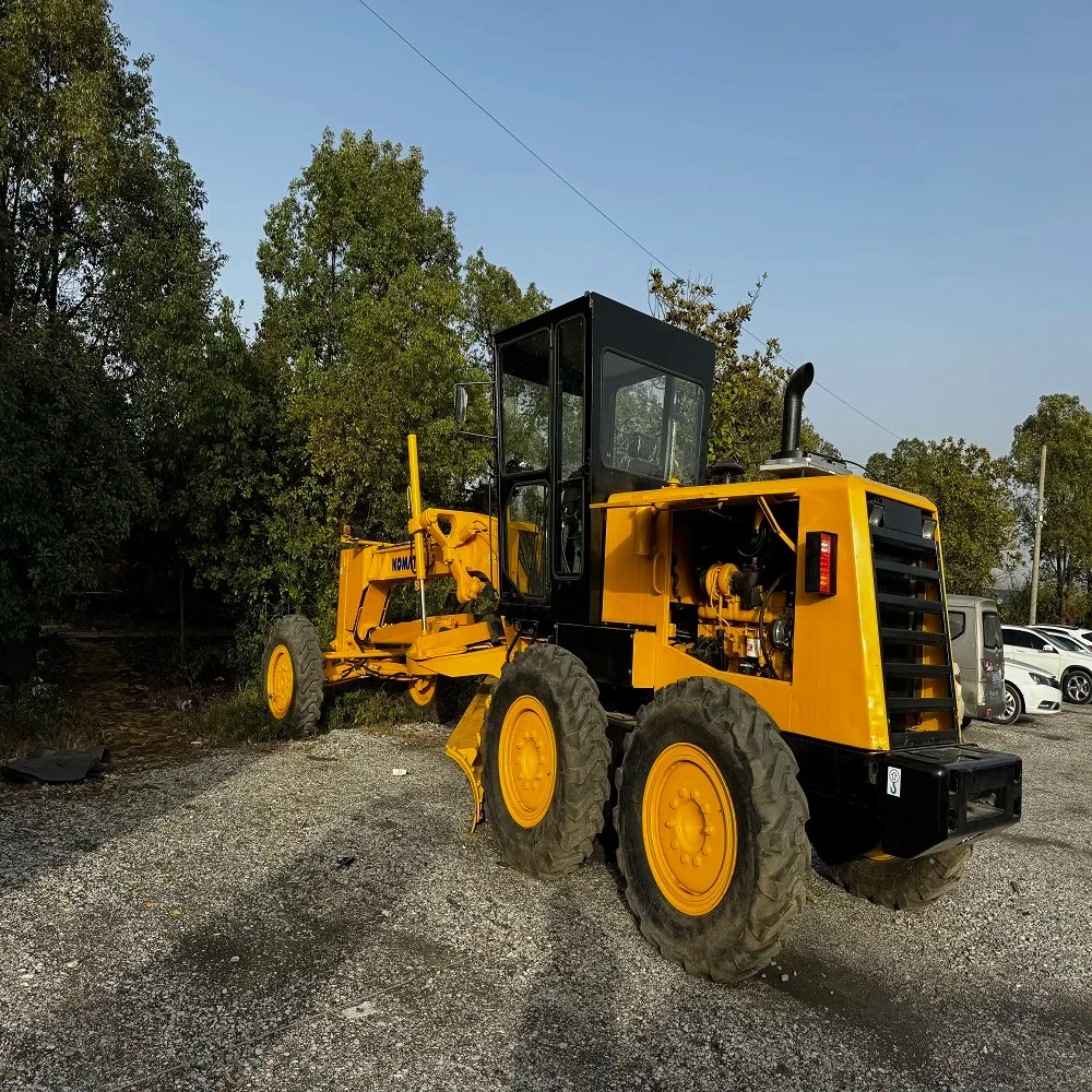 Used komatsu grader GD655 road construction heavy equipment