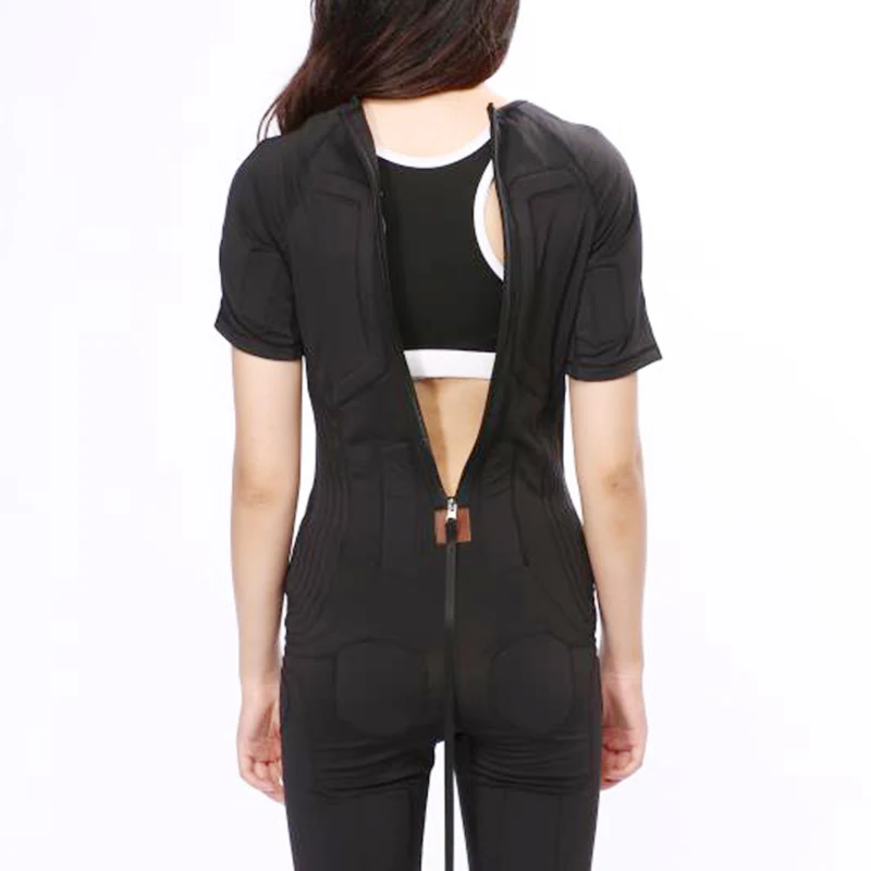 Home Body Sculpting Equipment USB Recharging EMS Fitness Training Wireless Controller with Suit Clothing