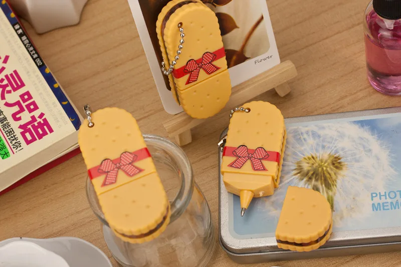 Оптовая продажа креативная пластиковая ручка в форме печенья рекламный подарок