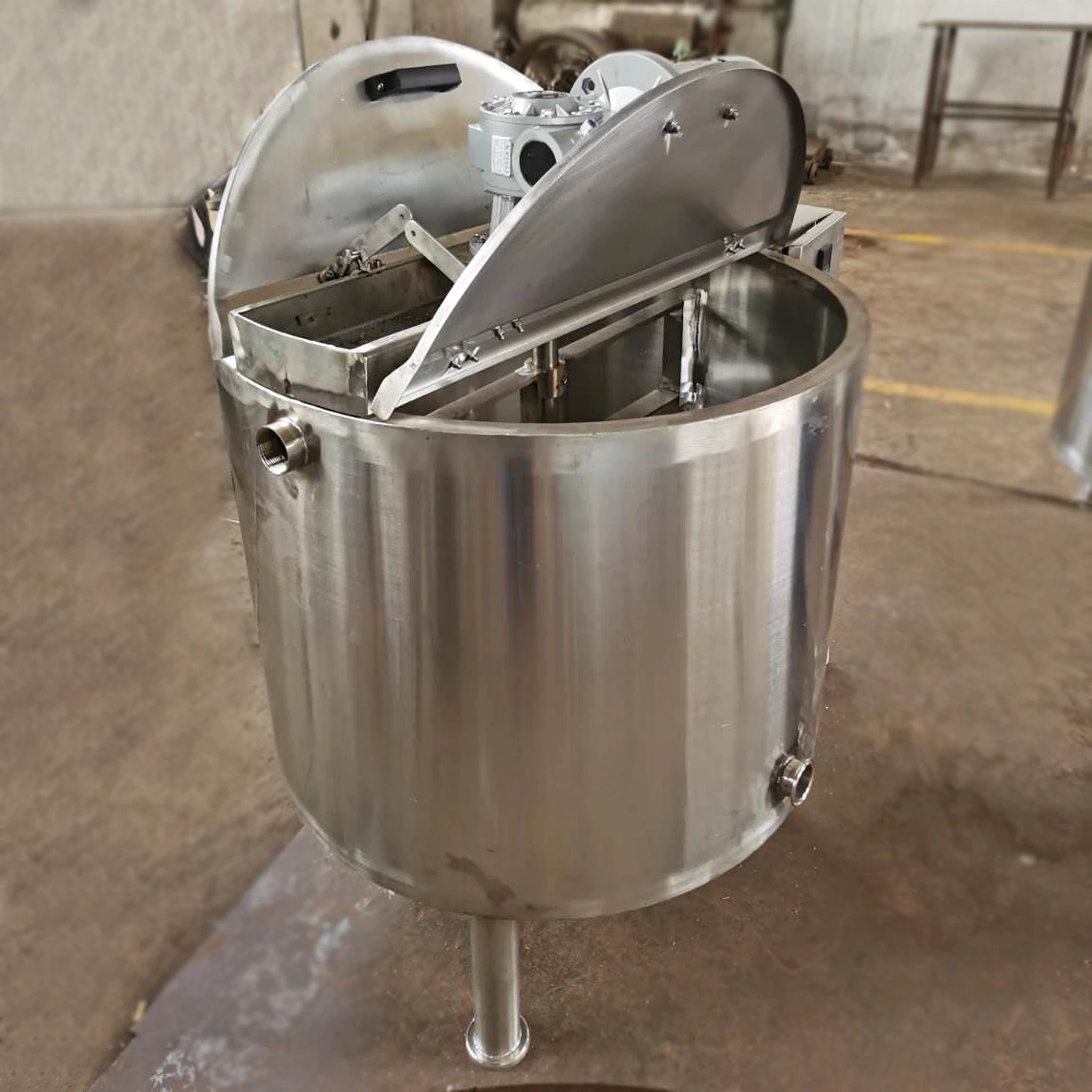 Stainless Steel 100L 200L 300L 500L 1000L Chocolate Mixing Melting Melter Agitator Tank with chocolate pump