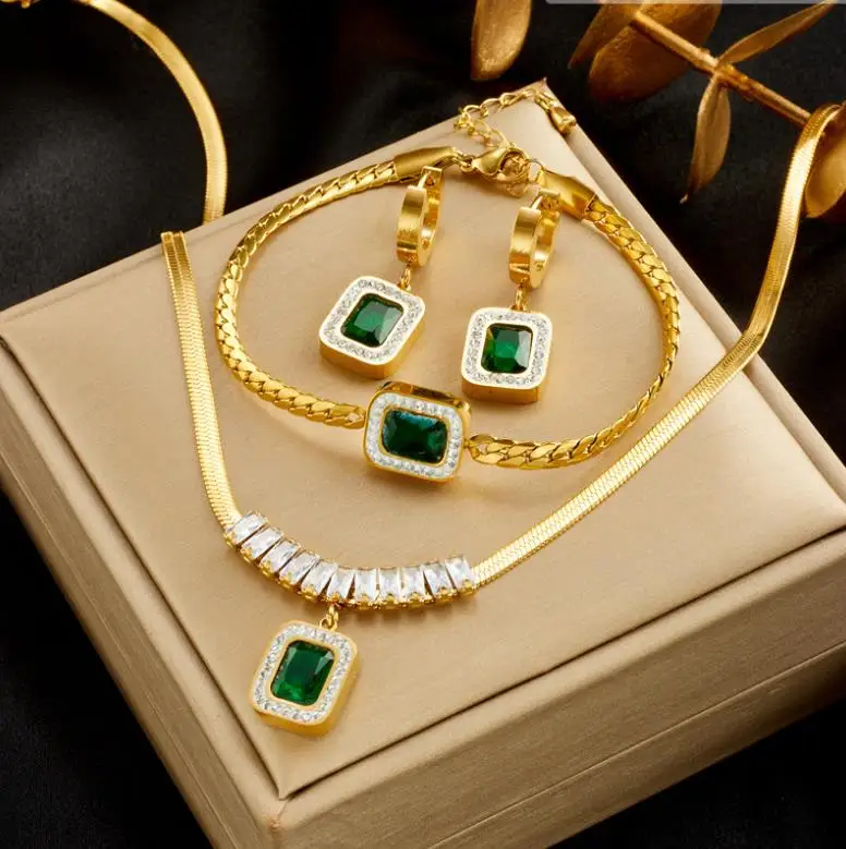 Fashion high-grade light luxury style emerald square zircon pendant clavicle chain earrings bracelet three-piece jewelry sets