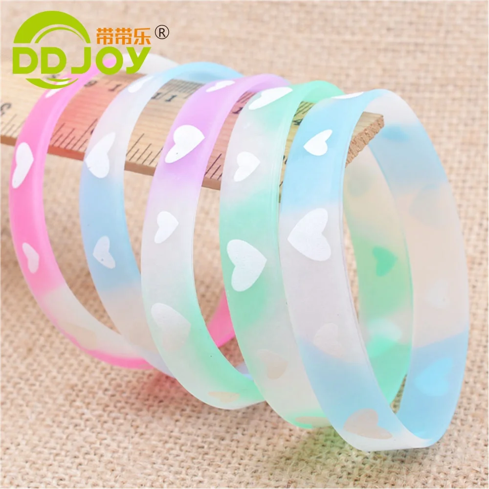Waterproof Adult & Child Silicone Bracelet with Custom Logo Debossed/Embossed/Surface Printing Plated Stone Material for Jewelry