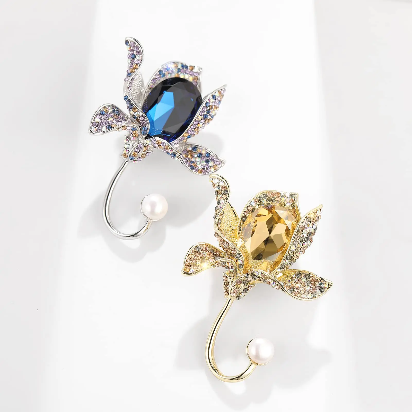 Elegant Leaf Corsage Brooches Jewelry for Women Fashion Pearl Costume Broaches and Pins