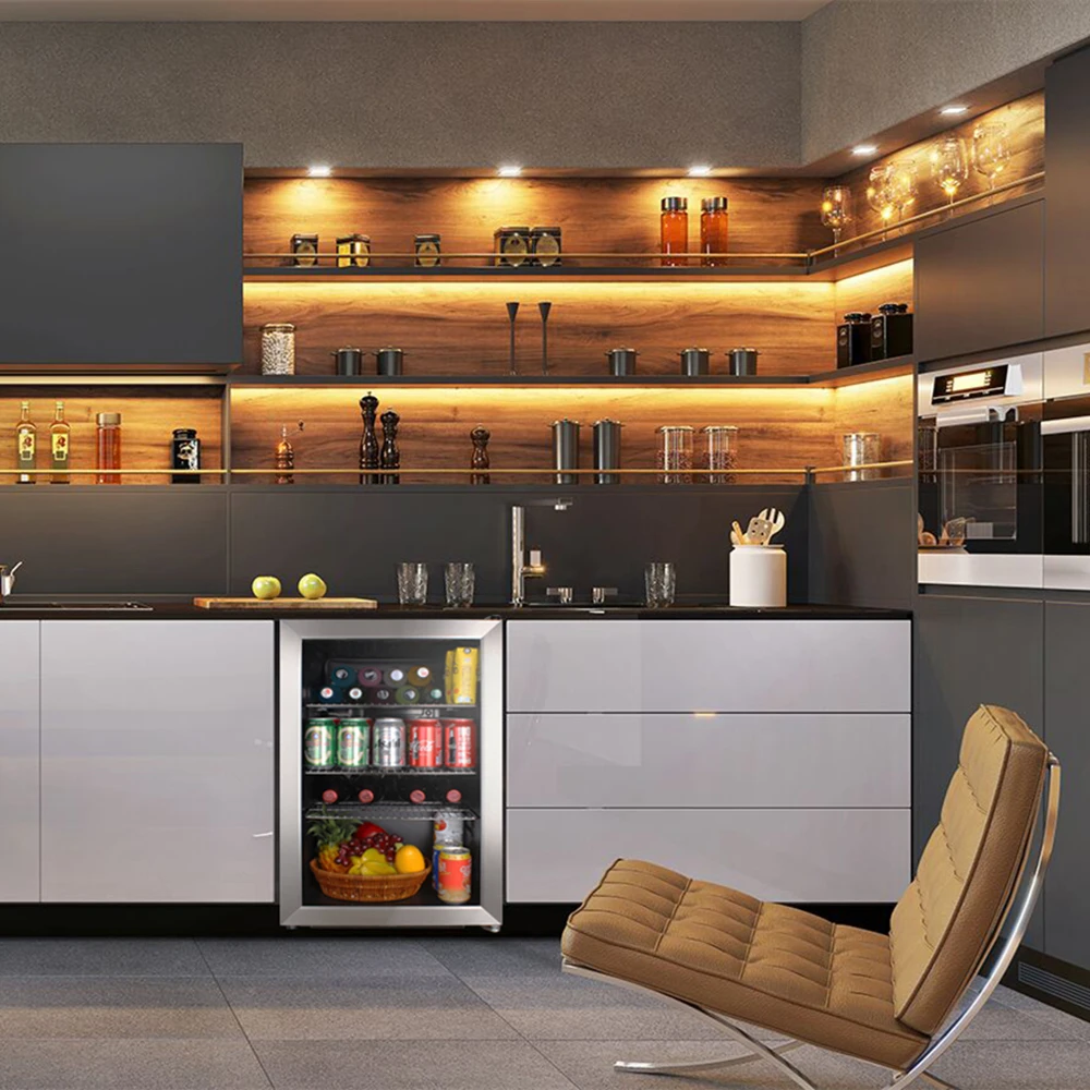 Led Compact Mini Cosmetics beverage Fridge with Light small drink refrigerator for Sales