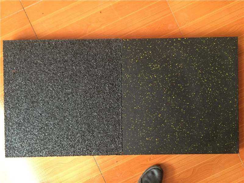 Waterproof Gym Mat Pure Black Color With Colorful Dots
