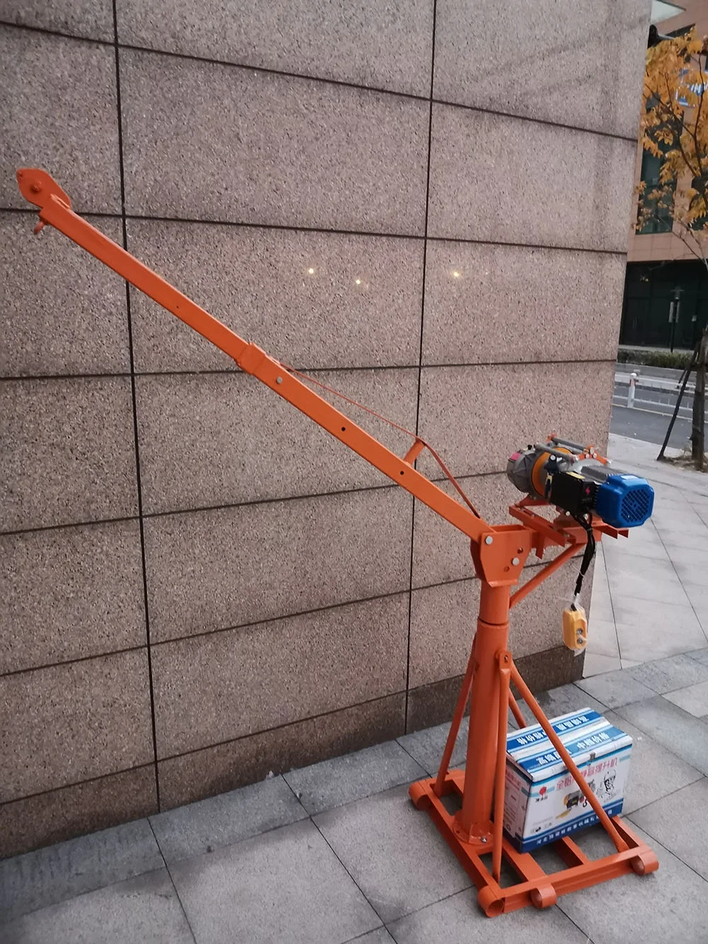 Hot Sale Small Crane Motor With Remote Control 360 Degree Outdoor Mini Motor Crane For Construction