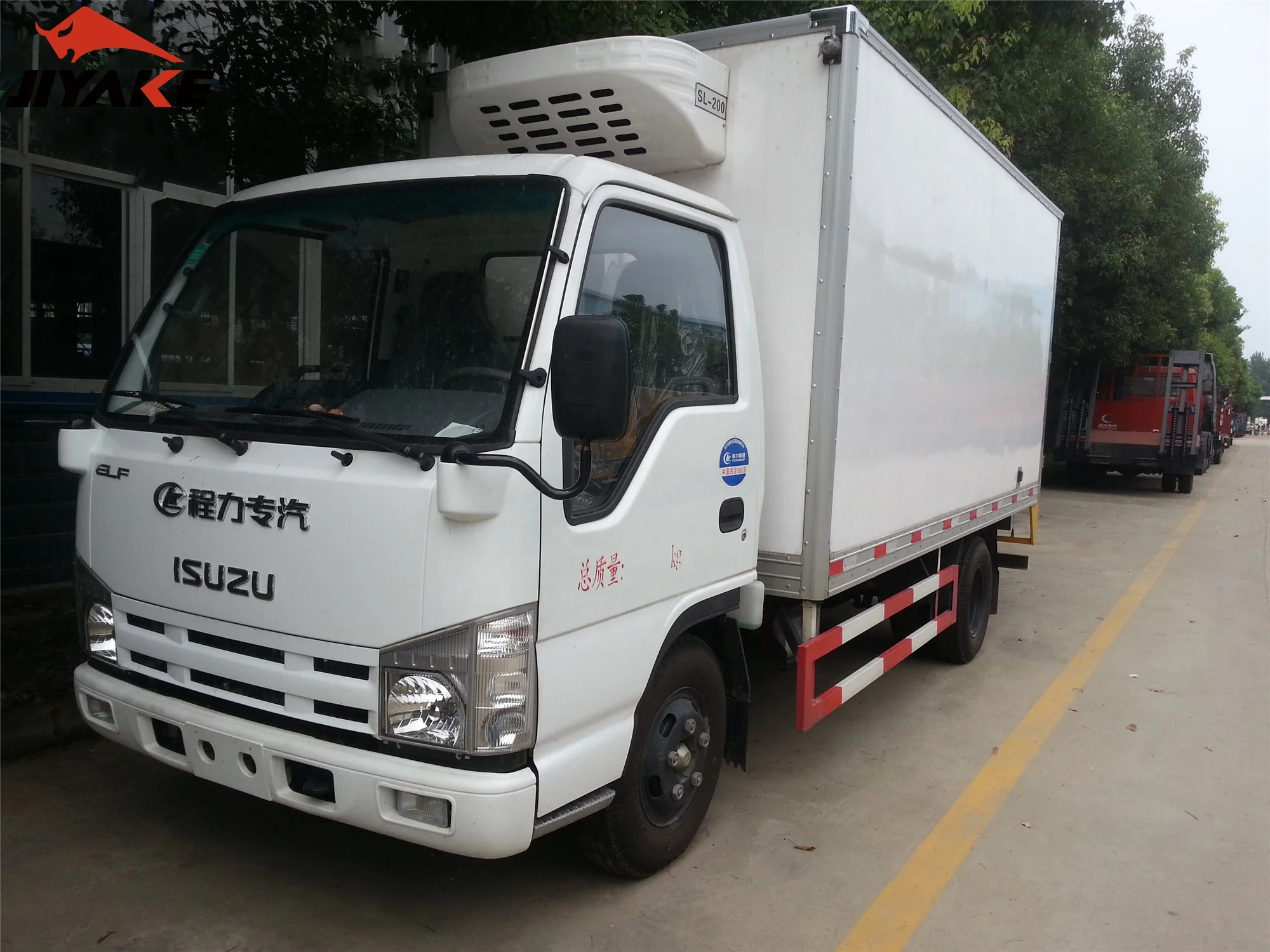 Китайский холодильник Sinotruk 4 тонны 10 тонн 14 16 Howo 4x2 для