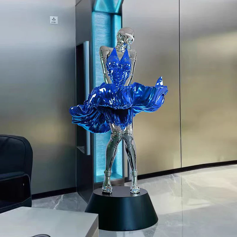 Customized large modern Bar Ktv Trendy ornaments Life Size Resin Statue Marvel Figure Sculpture for Home Decoration