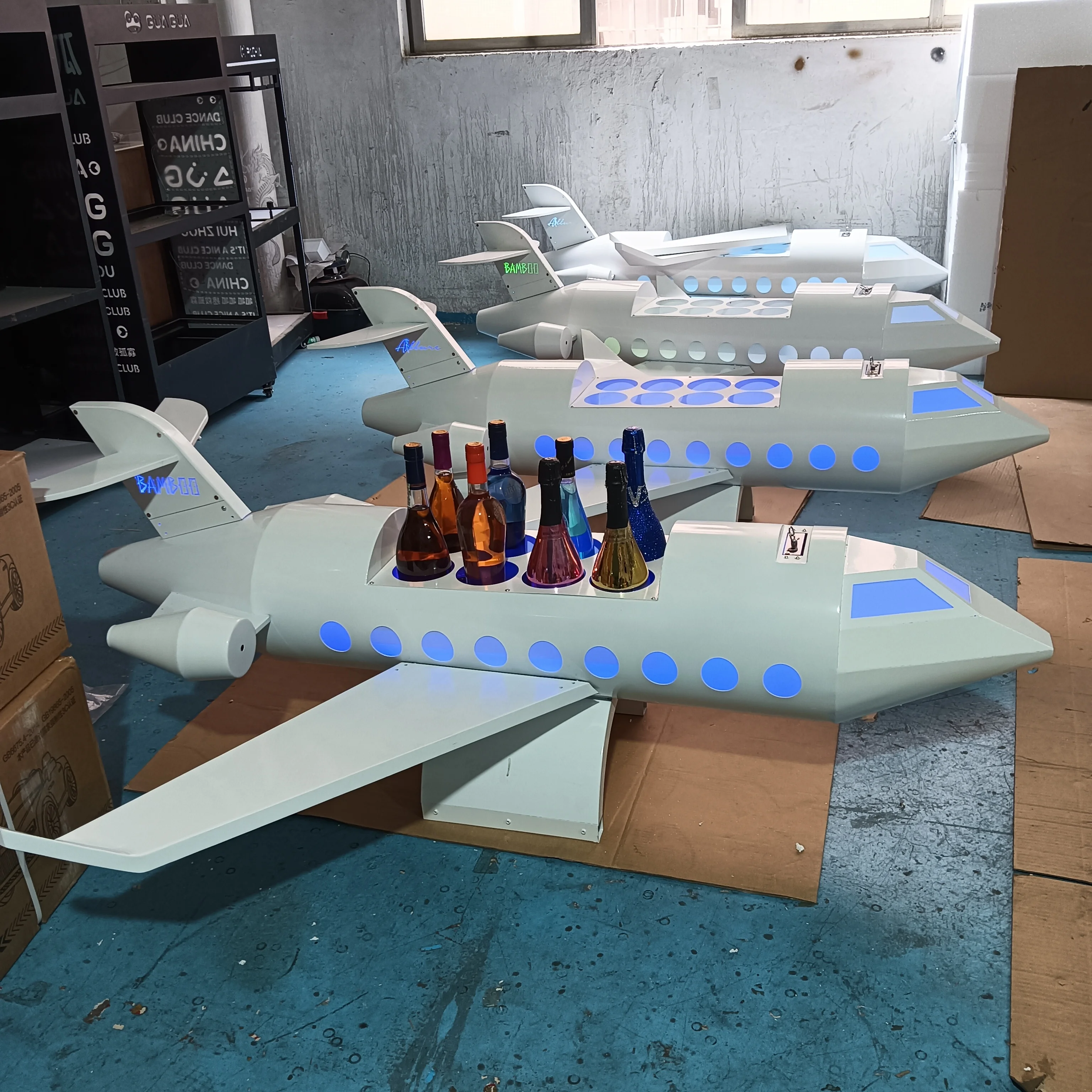 2023  New coming!  Rechargeable LED Airplane Bottle Service Presenter Unique Glorifier for  Spirits LED Bottle Carrier