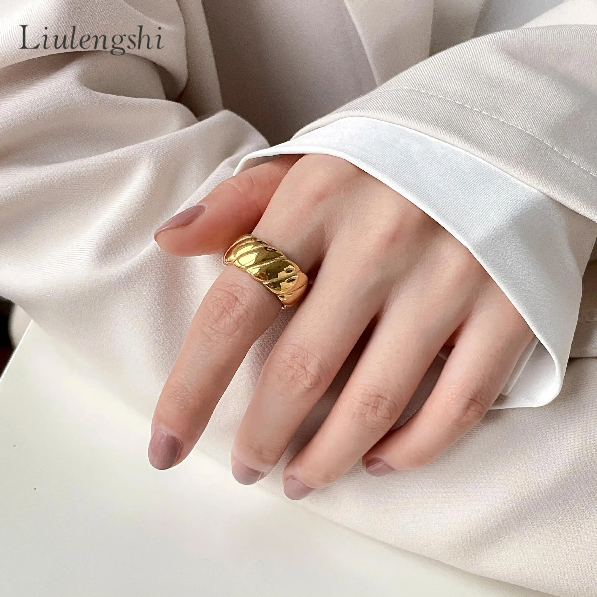 New Fashion Watchband Watch Band Stripe Chunky Gold Rings Twisted Wide Bold Cuban Link Chunky Chain Rings Stainless Steel