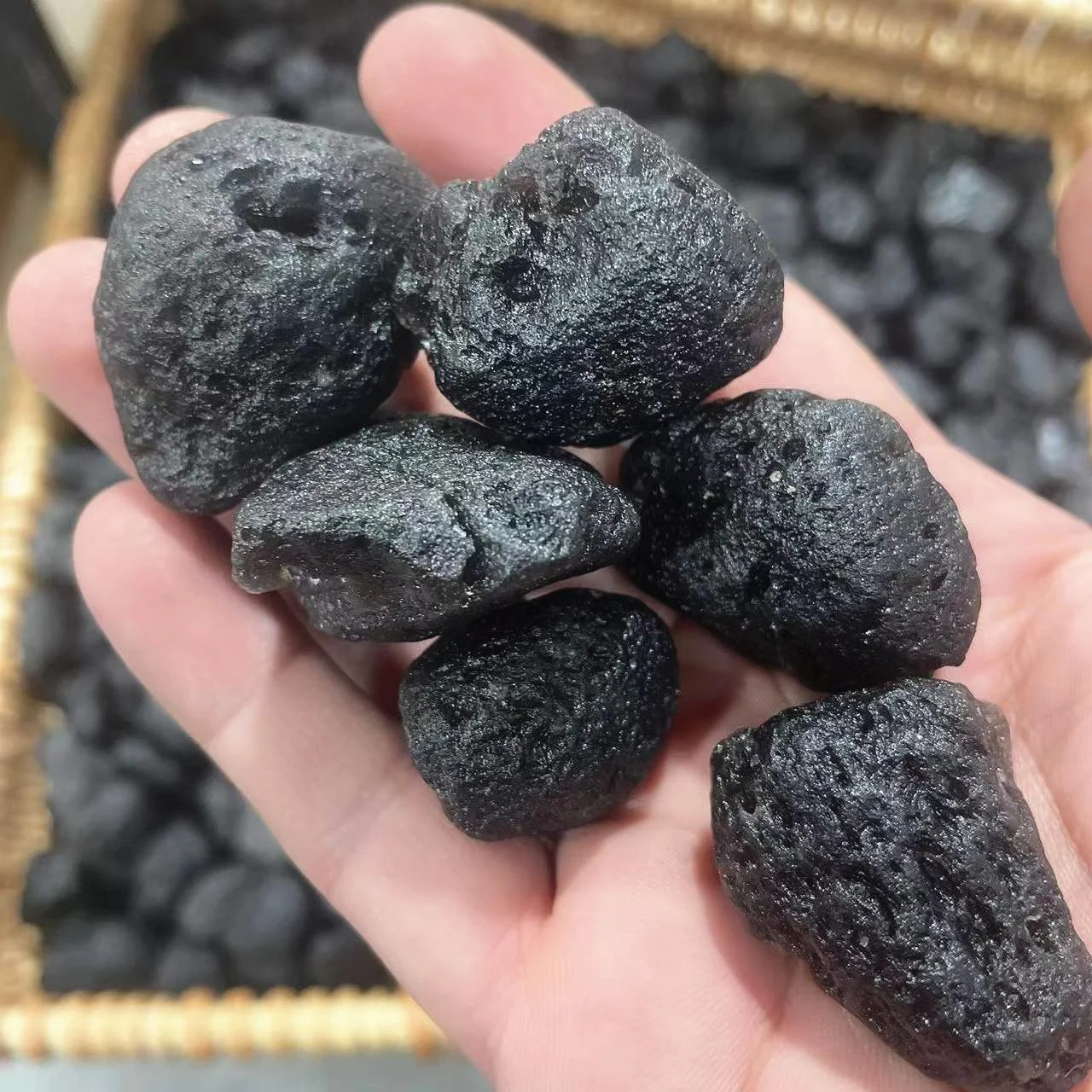Natural Stone Thailand Meteorite Black Tektite Specimen for Healing energy