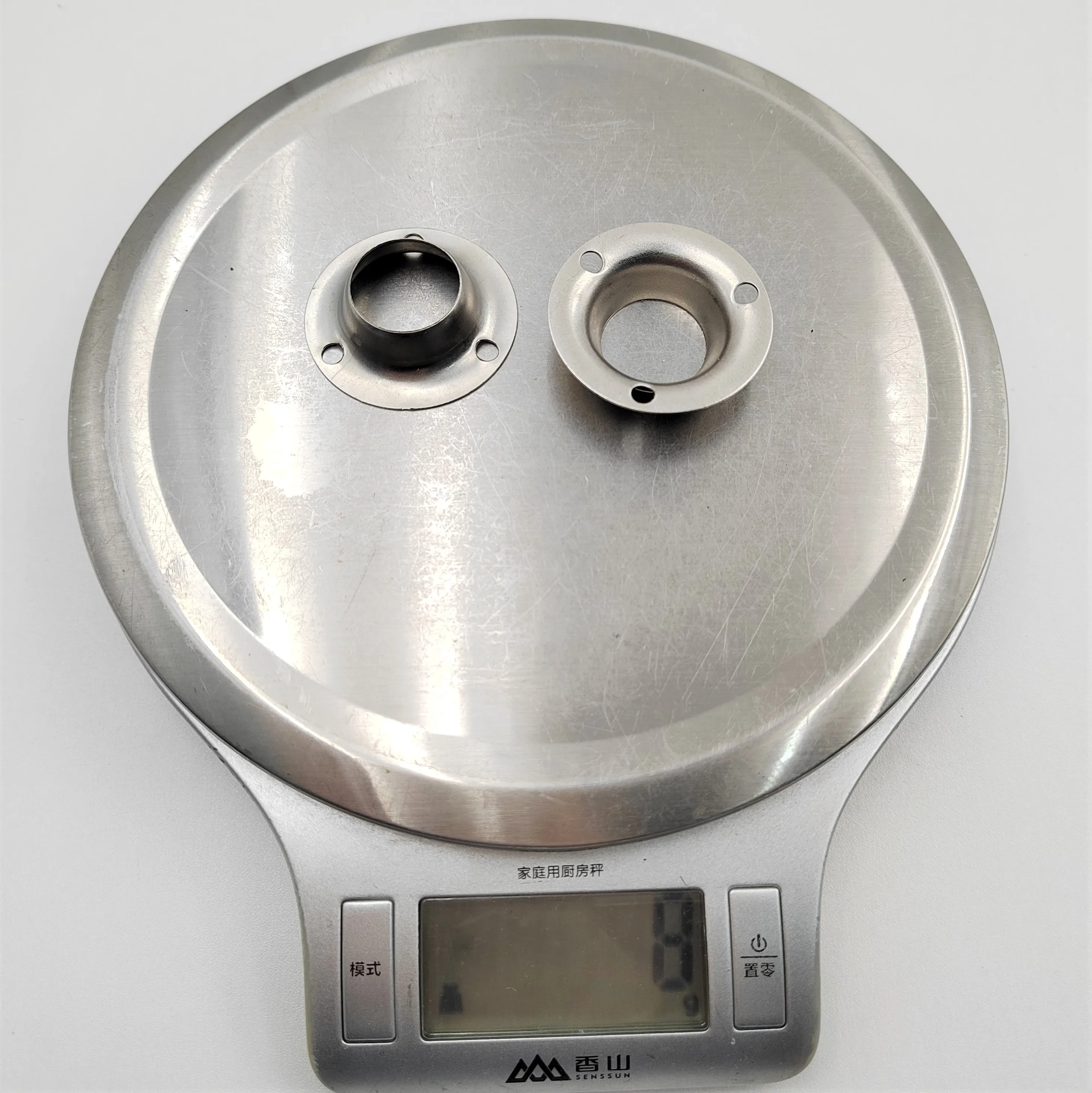 high-quality Economic Furniture Tube Holder 19mm Wardrobe Pipe Flange Wardrobe Hanger Clamp Round