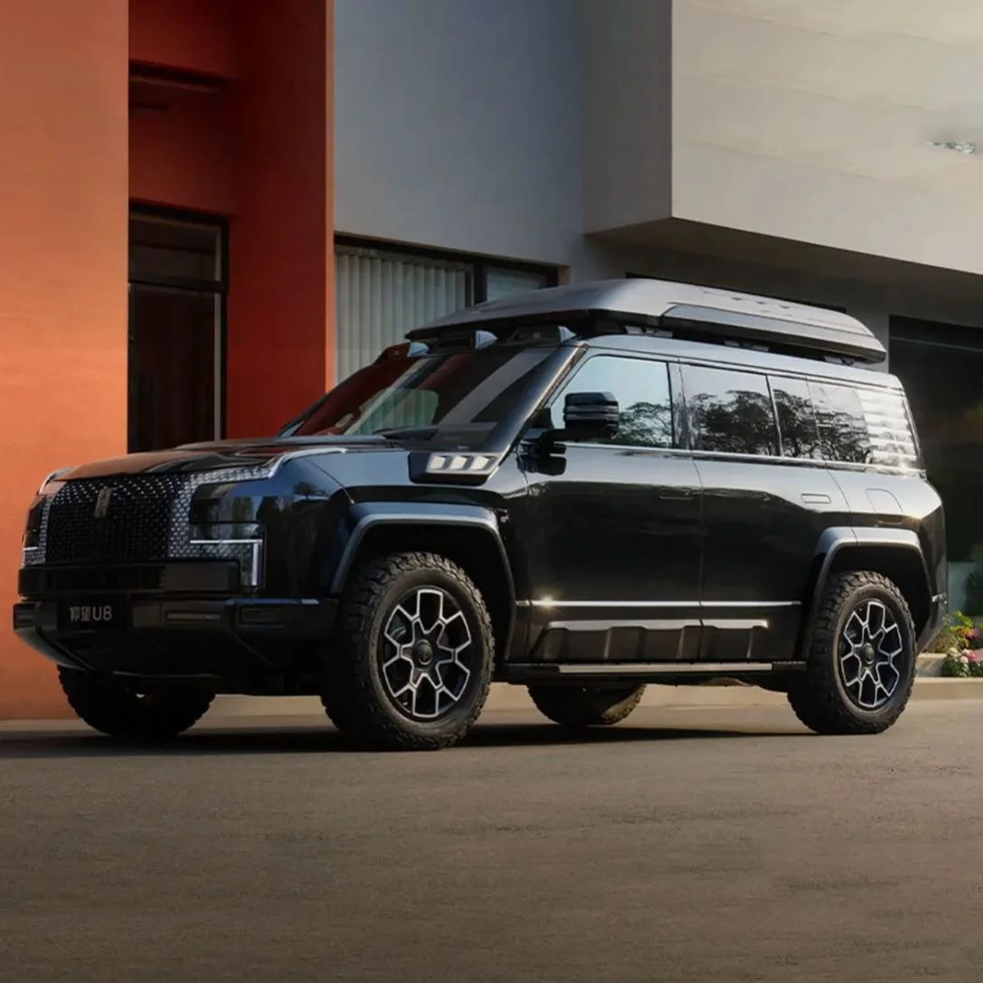 2023 Cheap Suv Screen Wall-Mounted 5 Seats Fast Charging New Energy Vehicles Byd Yangwan U8 Ev for Adult