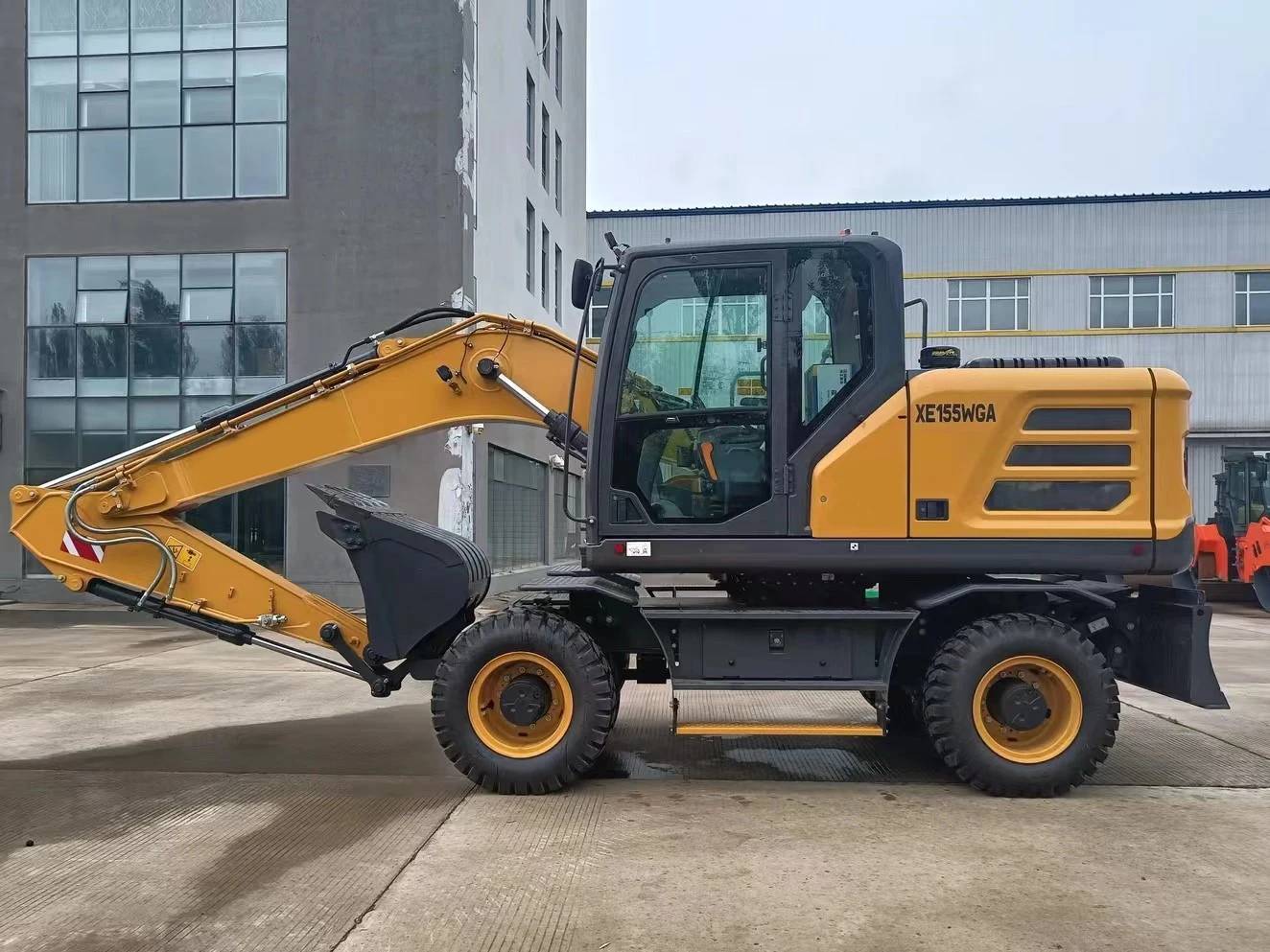 Национальный экскаватор с выбросами XE155WGA 15 тонн колесный цена