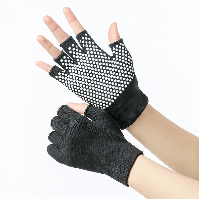 
Wholesale non-slip half finger fitness gym yoga mittens with silicone dot 