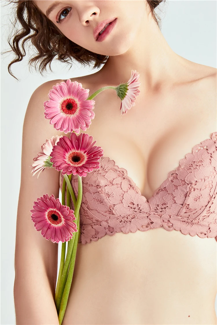 Wholesale Adjustable Pushup Colorful 32 34 36 38 Triangle Cup Padding Women Sexy Lace Bra