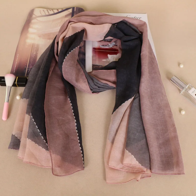 2019 Fashion Luxury Brand Winter Cashmere Women Scarf Classic Cape Print Custom Scarf Print Satin Scarf