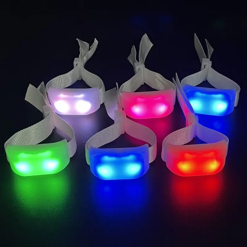 2024 Custom Logo Wireless Remote Controlled LED Bracelet DMX Control Luminous Custom Led Bracelets Wristband for events