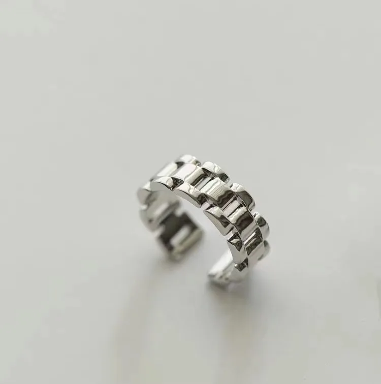 New Fashion Simple Open Ring Korean Design Jewelry For Women Lock Chain Metal Hollow Rings