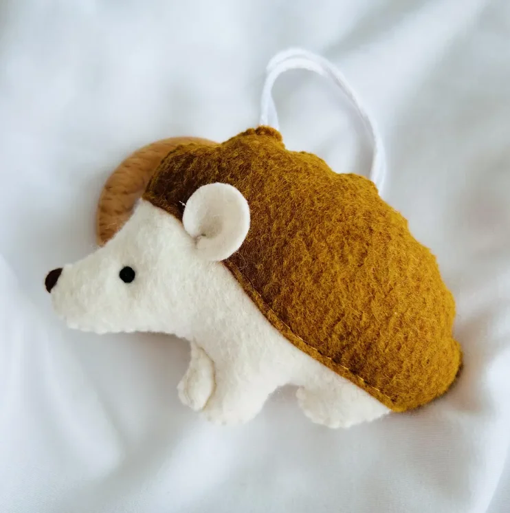 Montessori Baby play gym hanging toys wooden felt animal rattle toys Forest animals activity gym toys
