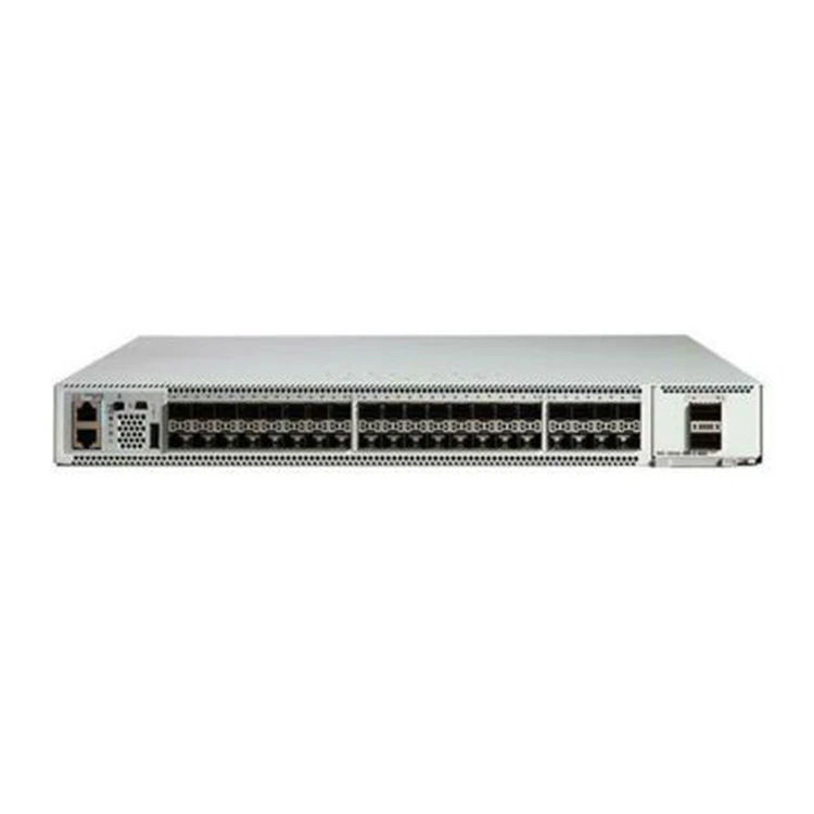 Catalyst 9200L 24-port PoE+, 4 x 10G, Network Essentials switch  C9200L-24P-4X-E