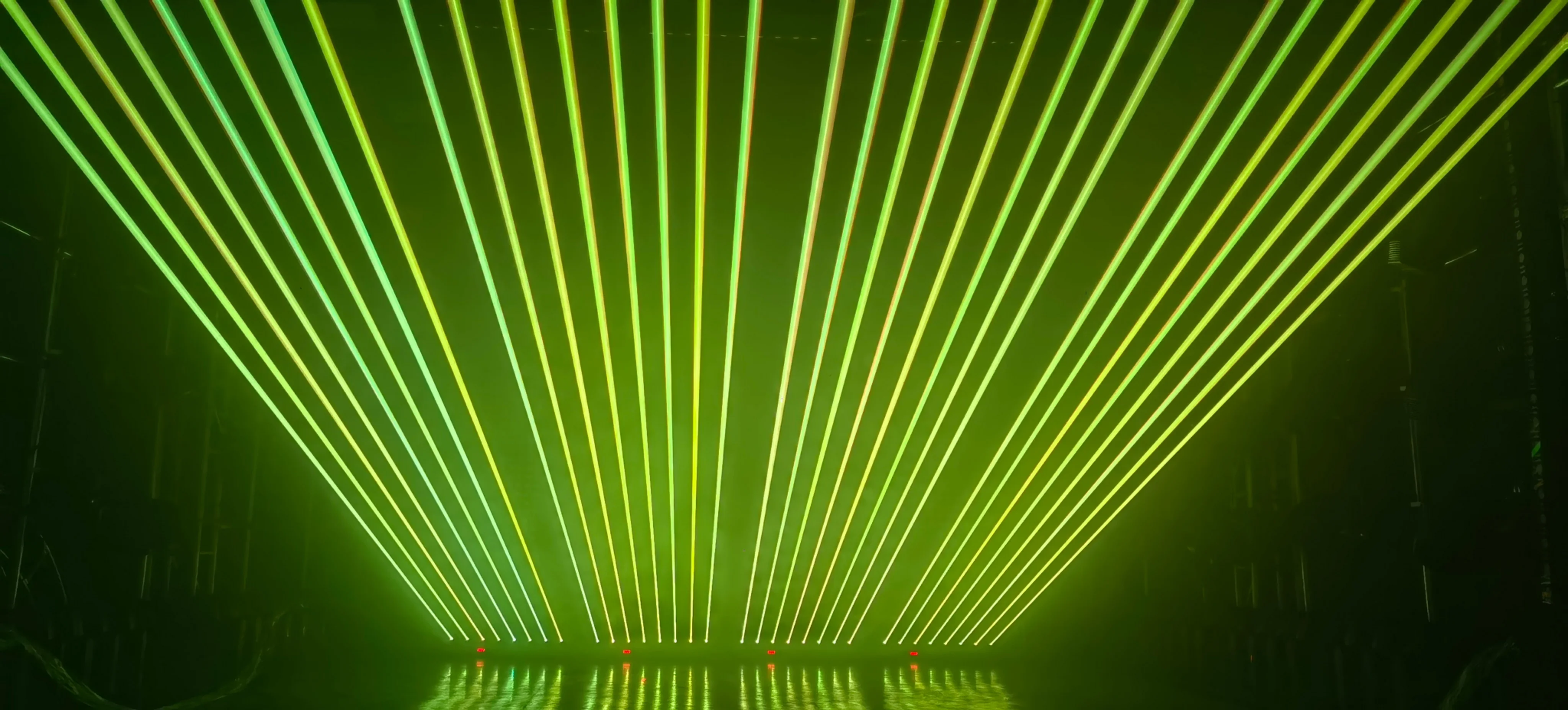 BAML0831 Professional 8 EYES RGB 3in1 Laser Bar Scan Moving Head Light