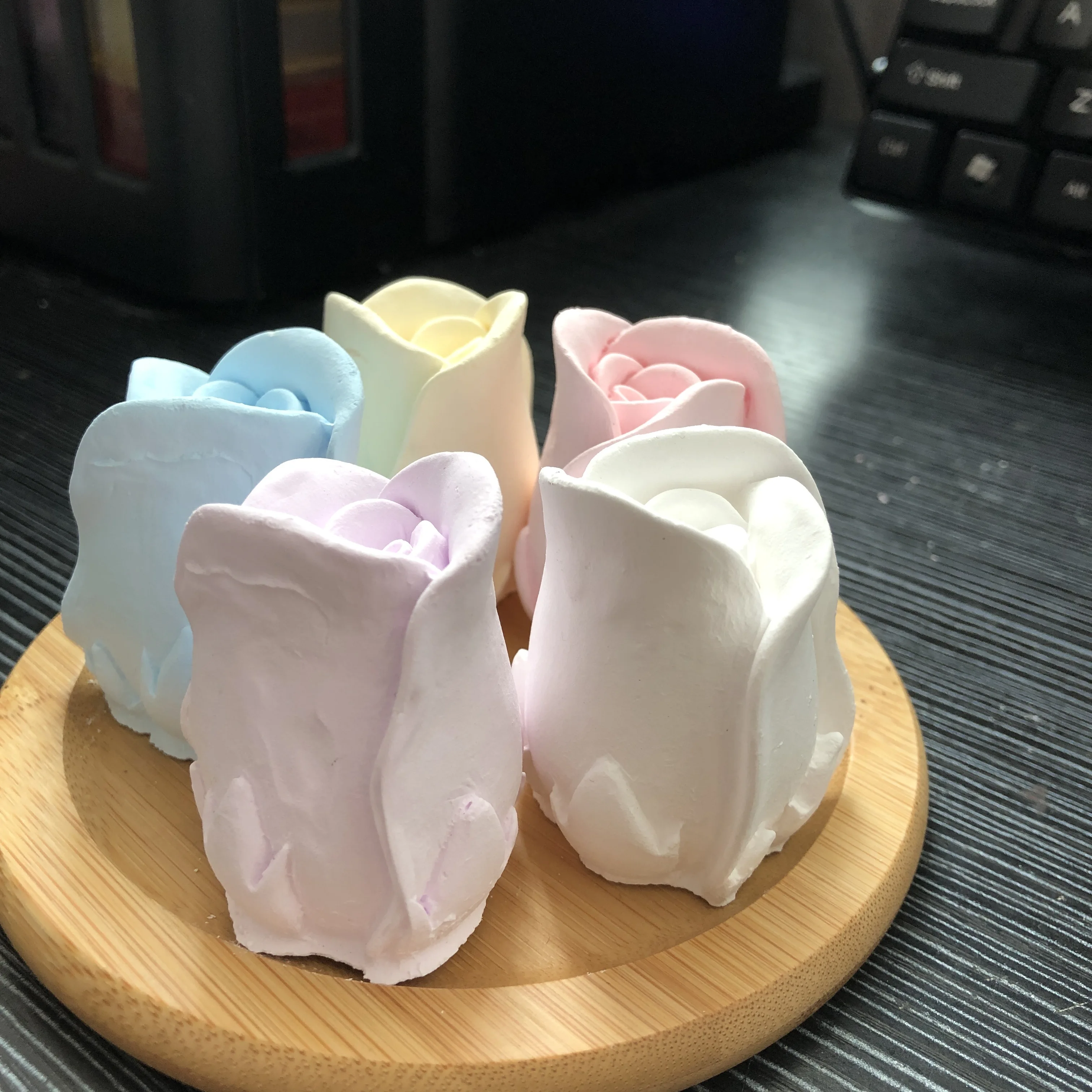 Customizable Wholesale Romantic Rose Flower Shaped Diffuser Stone Various Colors