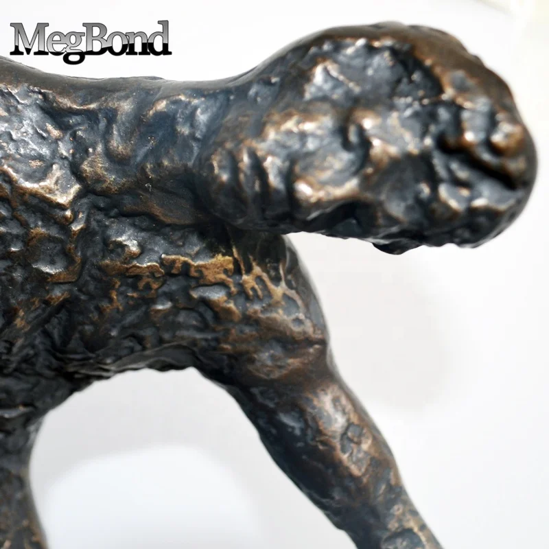 Antique bronze 3D strong nude man casting statue for desk top