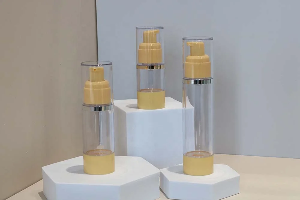 High quality cosmetic packing bottles airless bottle pump cylinder unique refill glass airless bottle