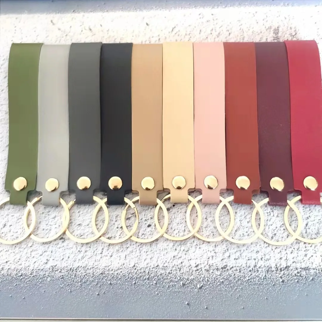 New Leather Keychain Holder Ring Strap Keys For Men Women Custom Logo Promotion Gift Leather Key Chains Key Rings Charms