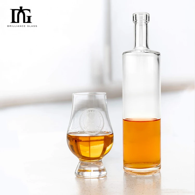 Wholesale Empty Clear Round 750ml Glass Bottle Wine Bottle for Vodka Liquor Tequila Mezcal Mexico with T-Cork