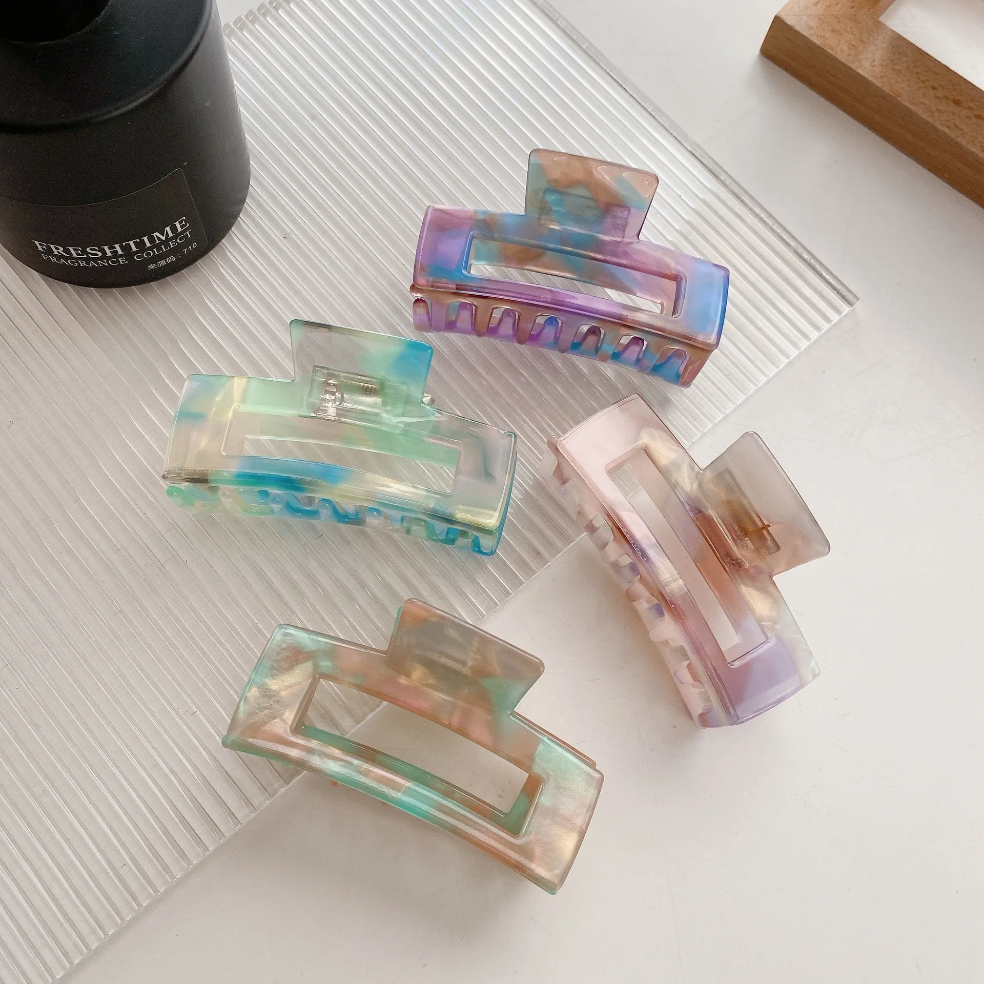 Wholesale Tortoise Acetate Hair Accessories 8cm Hair Claws Clamp Hair Claw Clips For Ladies