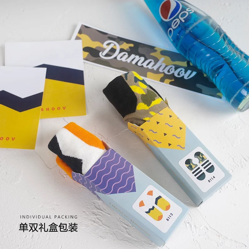 XIANGHUI Beautiful life series hip hop wave point striped camouflage boat socks