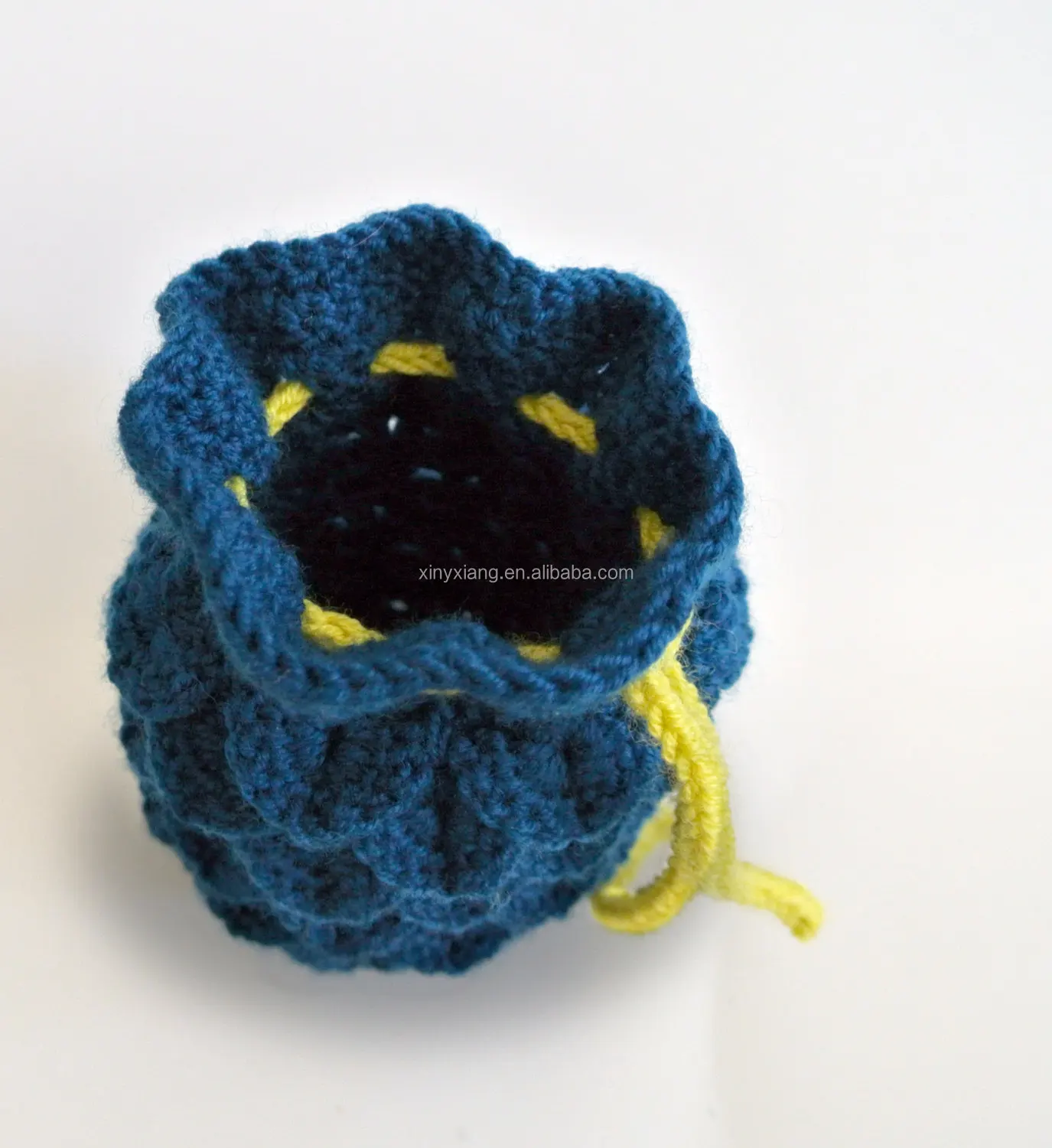 Factory Custom Dragon scale dice bag dragonscale coin bag RPG dice bag, dragon scale crochet dice bag, Knitted Mermaid Scale Bag