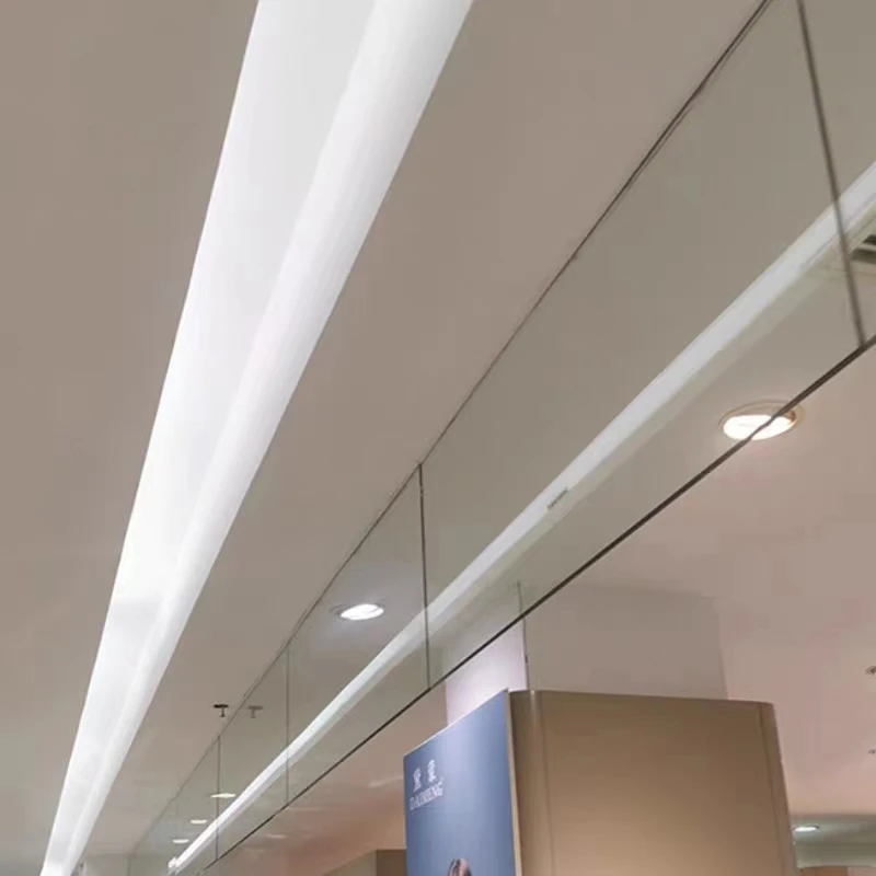 Safe fully transparent fixed fire-resistant glass smoke screen