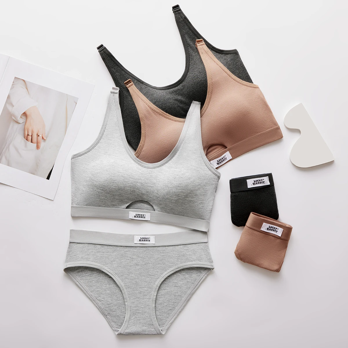 Womens Underwear Set Wireless  Sports Bras and Thong Panty Girl Soft Sleeping Bralette  And Underpants Set