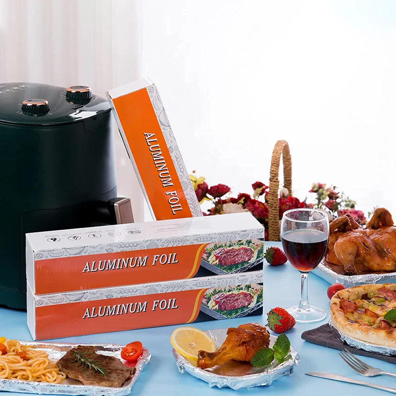 Wholesale Household Foil Aluminum Rolls 200ft Paper Food Aluminum Foil Rolls for Kitchen in China