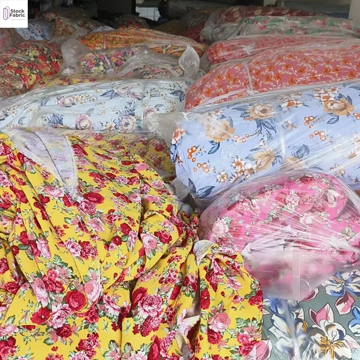 Hot selling good price kg price polyester fabric printed stretch stock lot 95% polyester 5% spandex print for dress