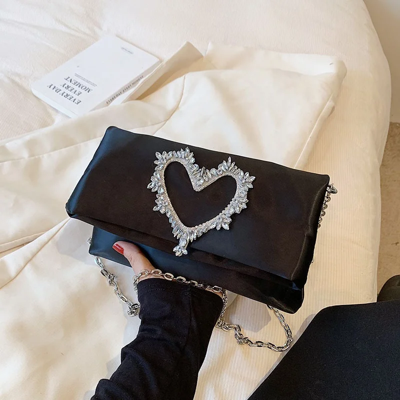 Fashion Women Wallet Luxury Ladies Purse Clutch Wallets Evening Clutch Bags for Women Heart Button Ladies Hand Bag for Phone