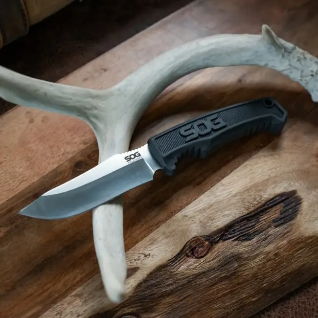 Полевой нож SOG GRN Sheath термо-пластиковая резиновая ручка FK1001-CP с фиксированным лезвием универсальный отверстиями для шнурка